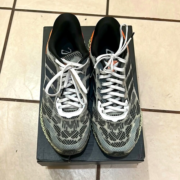 Slightly used MEN’s ADIDAS 4D Running Shoes size 9 - Picture 1 of 7